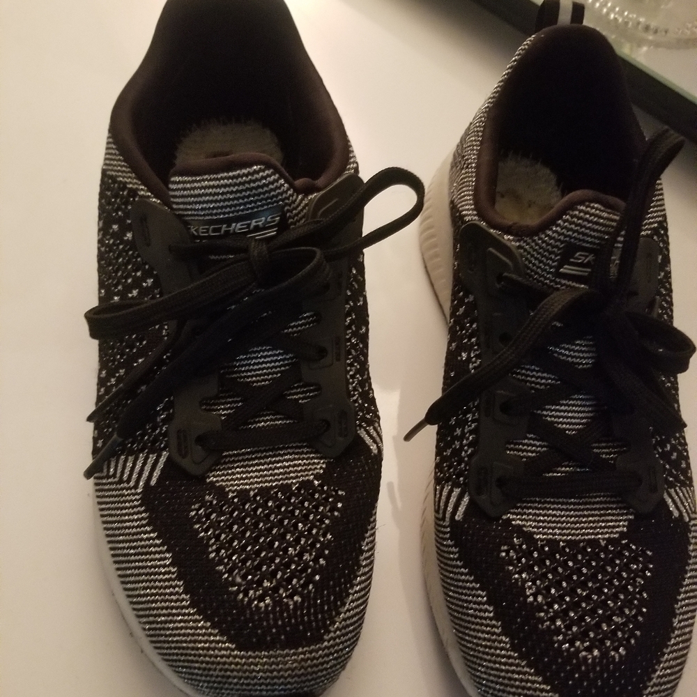 Sketchers silver and black